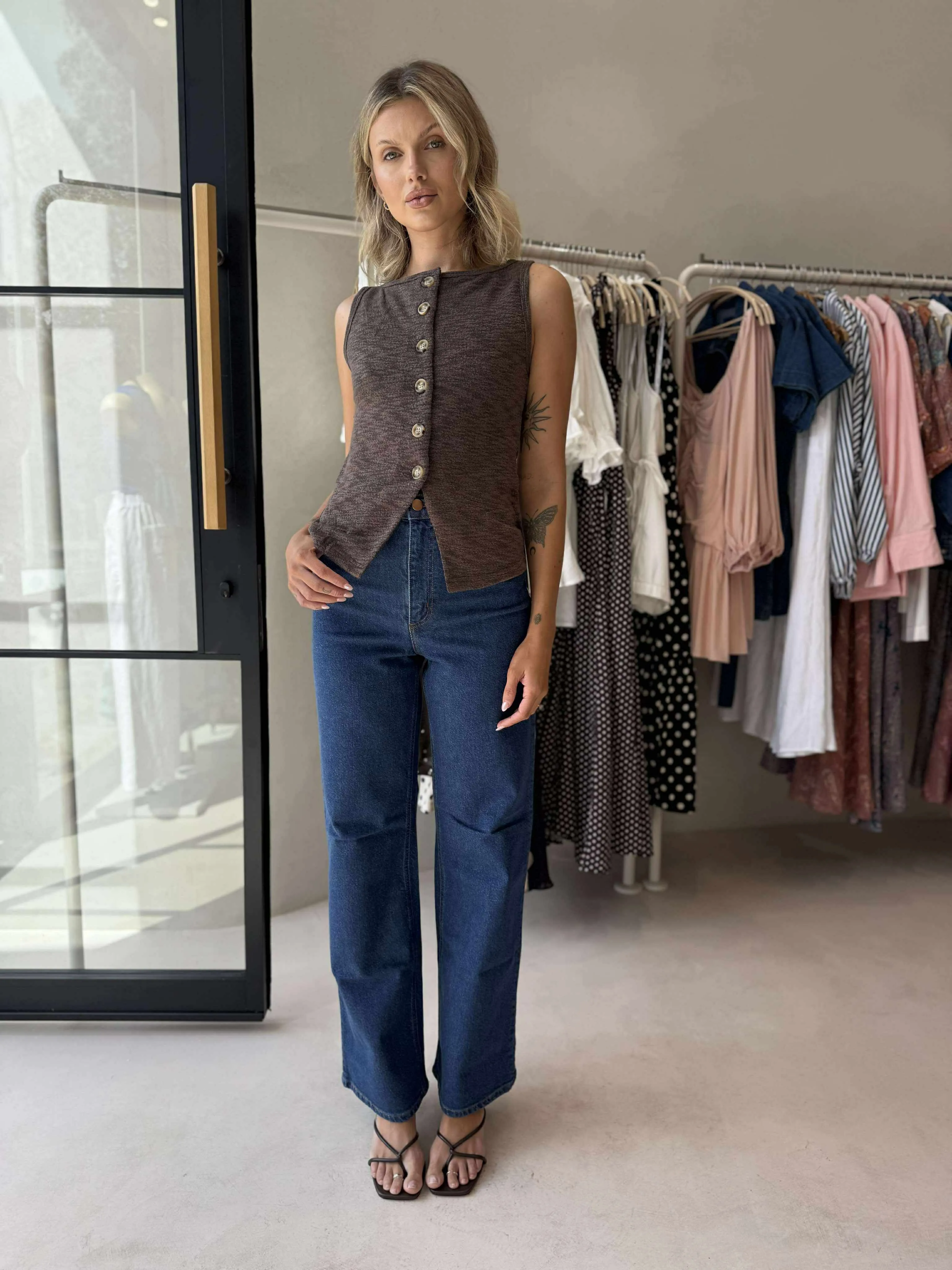 LEONIE VEST Fray Resistant Edges