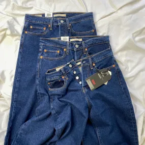 Low Maintenance LEVI'S WEDGIE Icon Fit