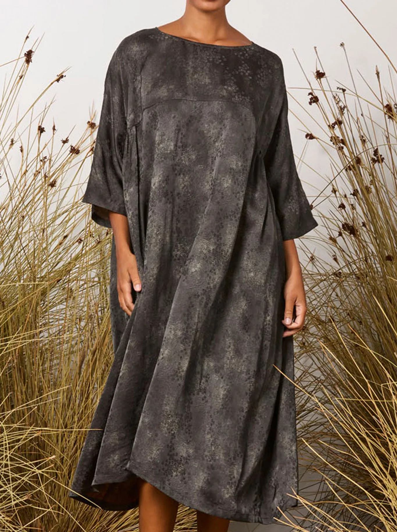 Pure Color Event Favorite M.A DAINTY PLAYGROUND DRESS