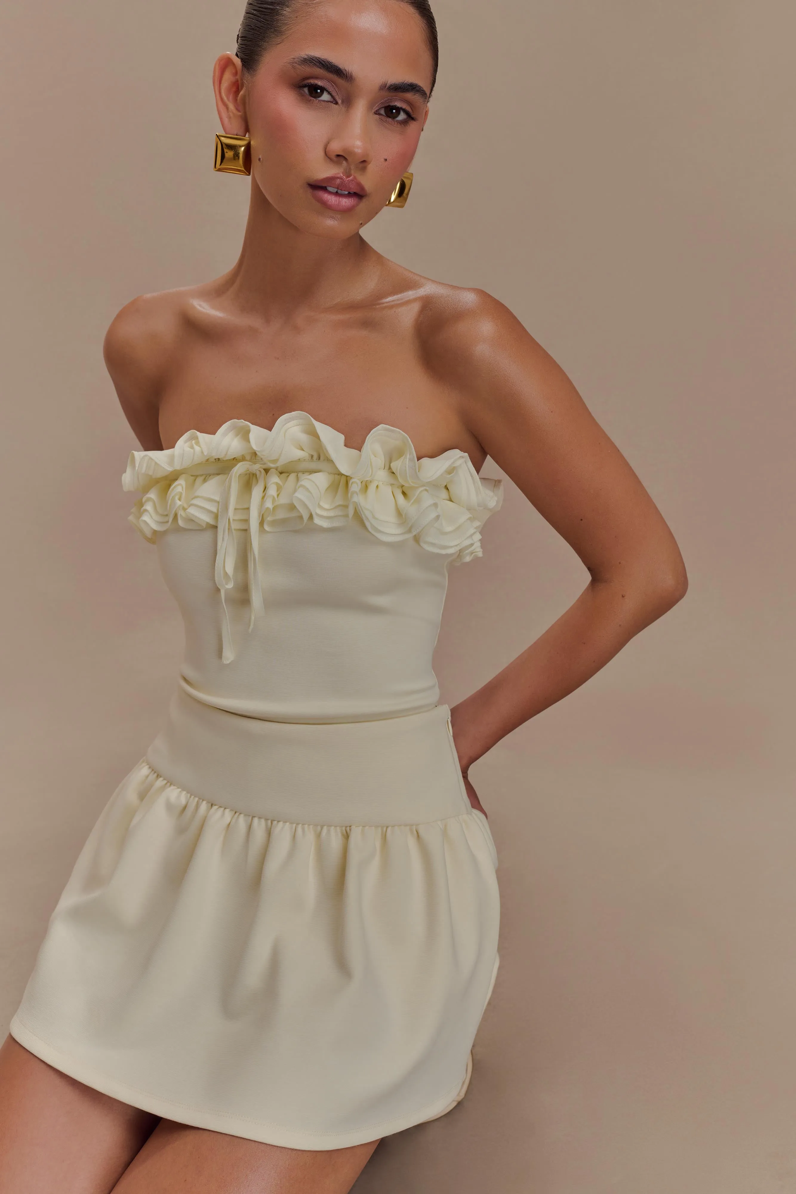Elegant Look Jennie Ruffle Off Shoulder Top - Ivory