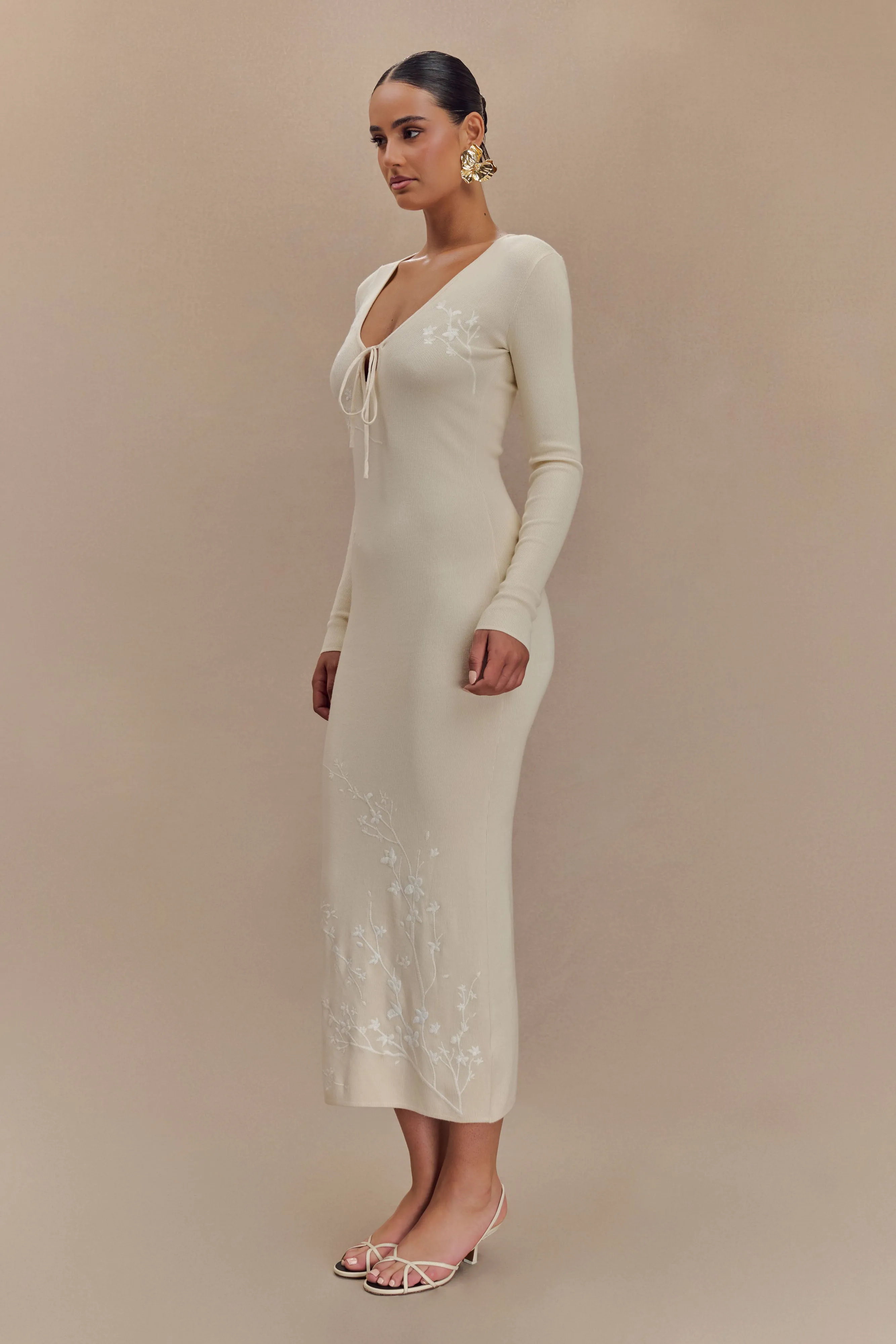 Air Touch Elegant Flow Mckenna Embroidered Knit Midi Dress - Cream And Ivory