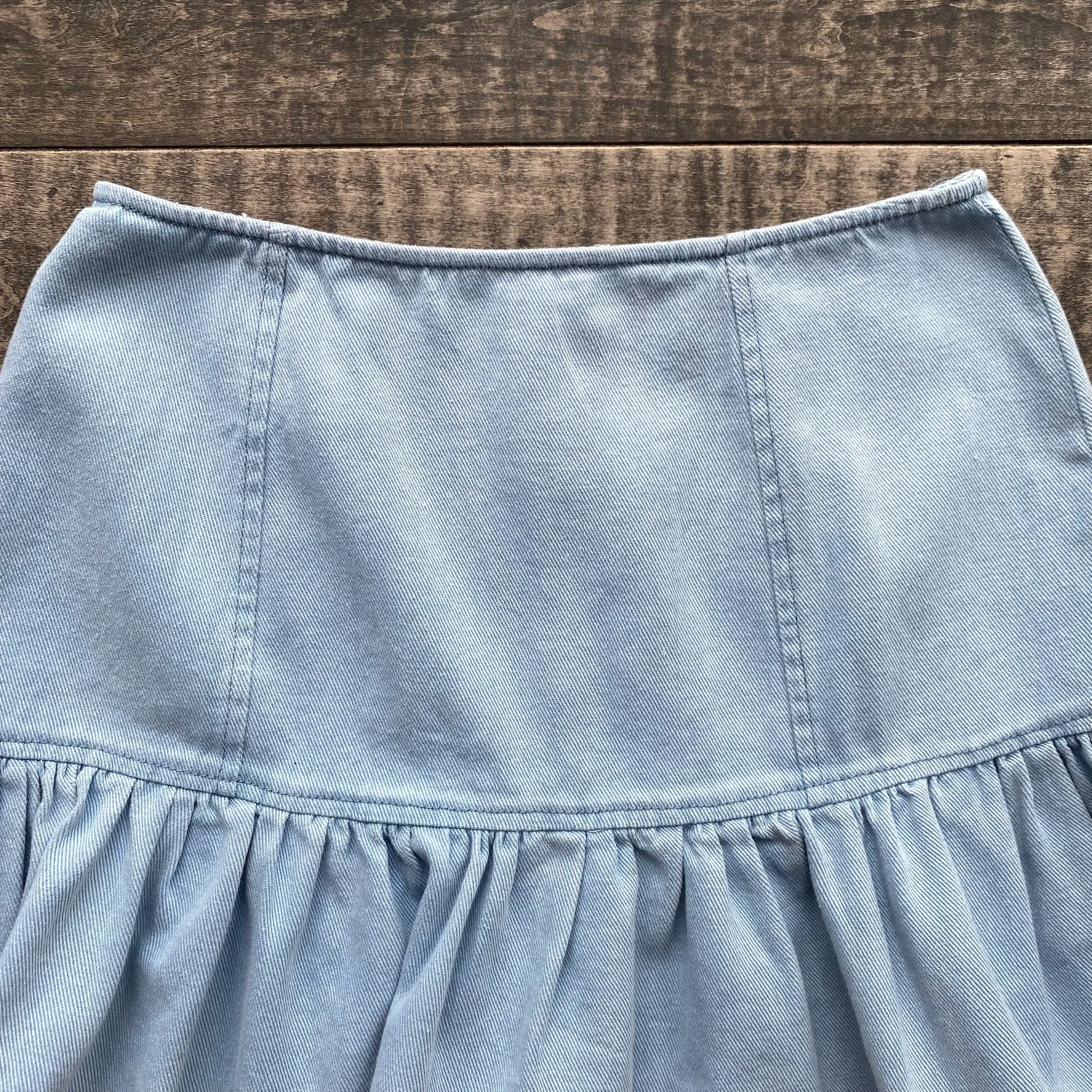 Outfit Moodboard Curvy Fit MILAS Skirt