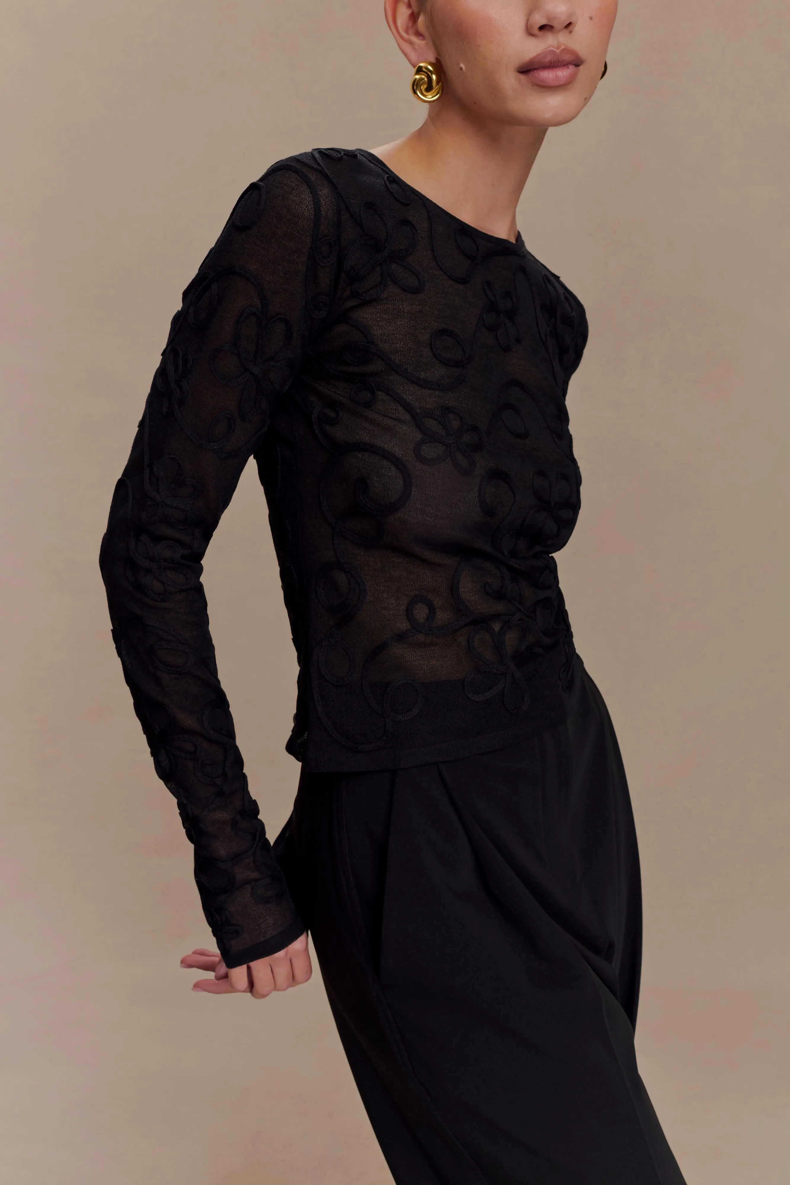 Omari Embroidery Long Sleeve Knit Top - Black WrinkleFree Structure