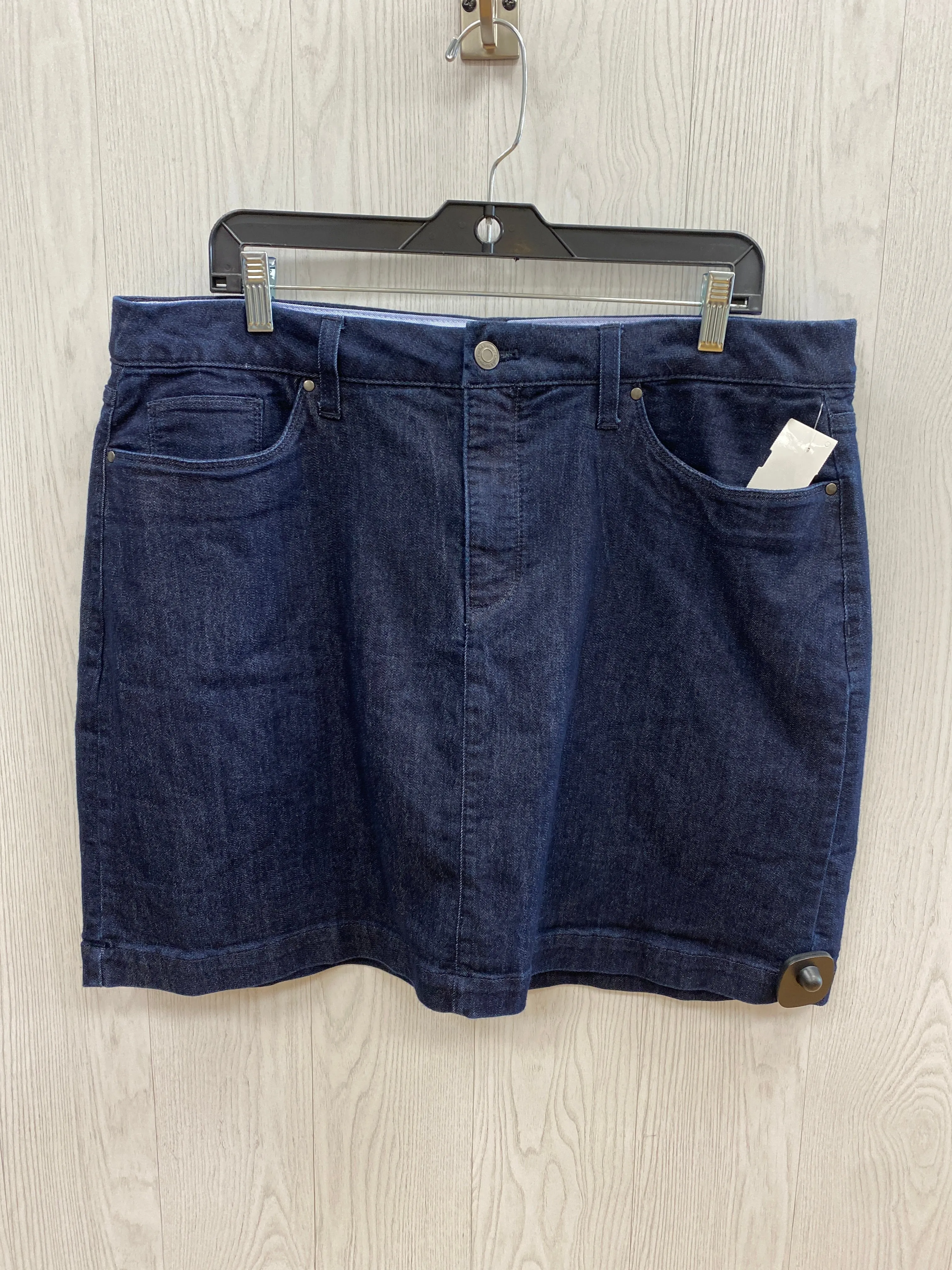 Weekend Ready Neutrals Only Blue Denim Skort Croft And Barrow, Size 18