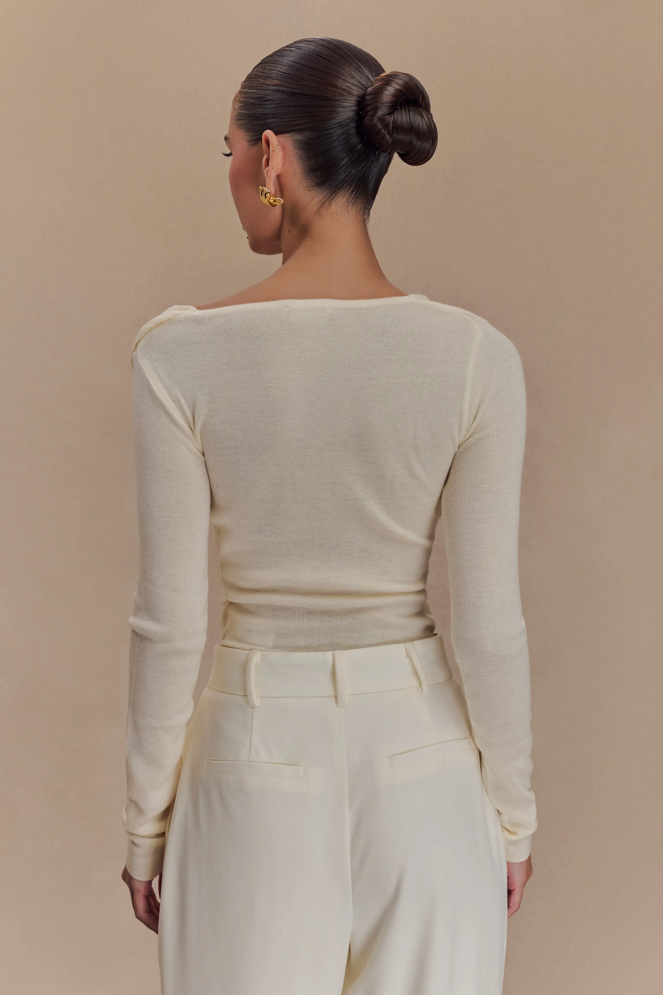 elegant design FourWayStretch Culver Draped Twist Knit Top - Cream