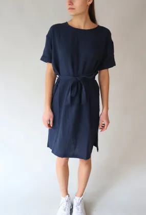Lightweight-Layer Chill Base NAVY SHIFT DRESS WITH TIE