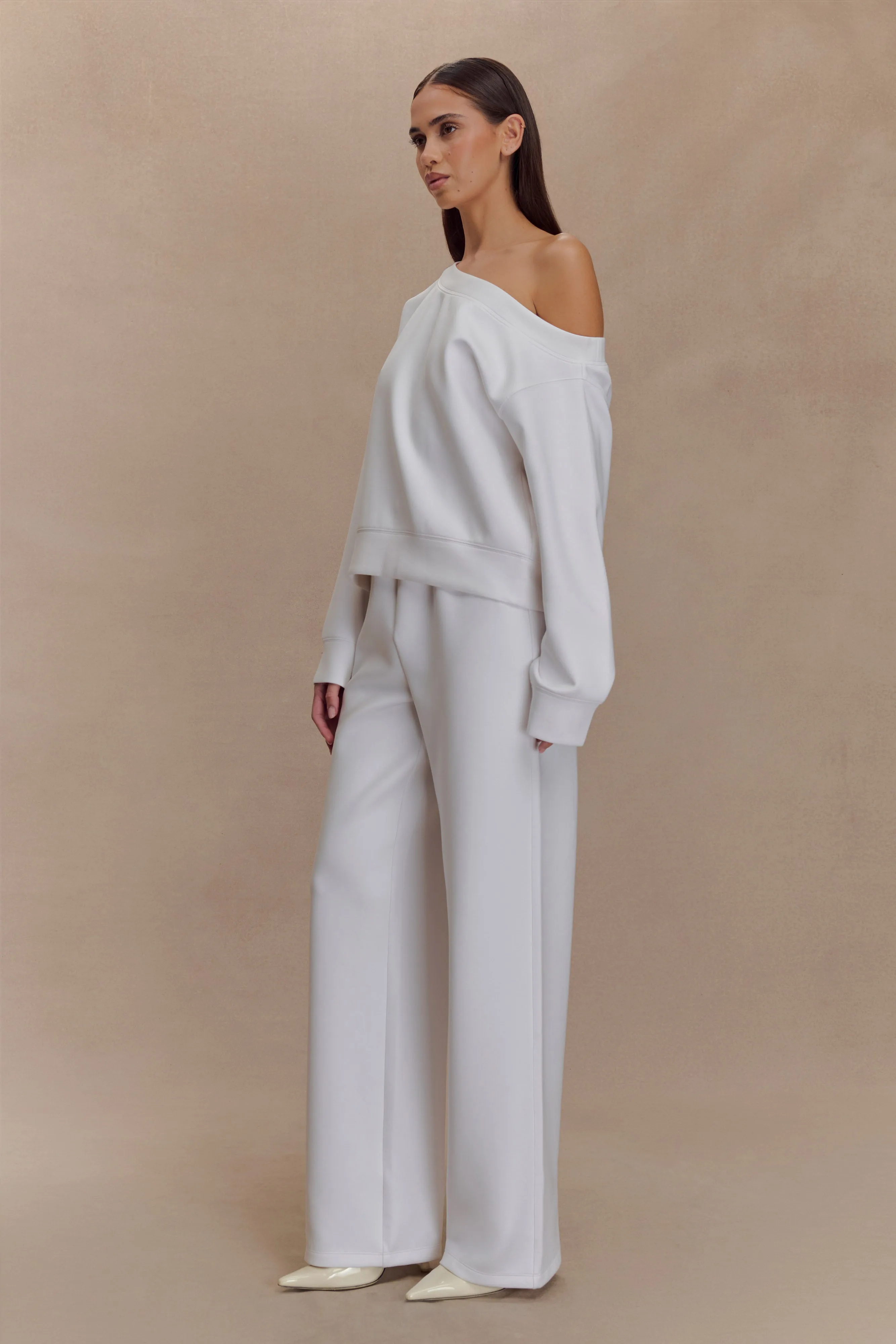 Comfortable fit Aiden Slouchy Crew Jumper - Ivory