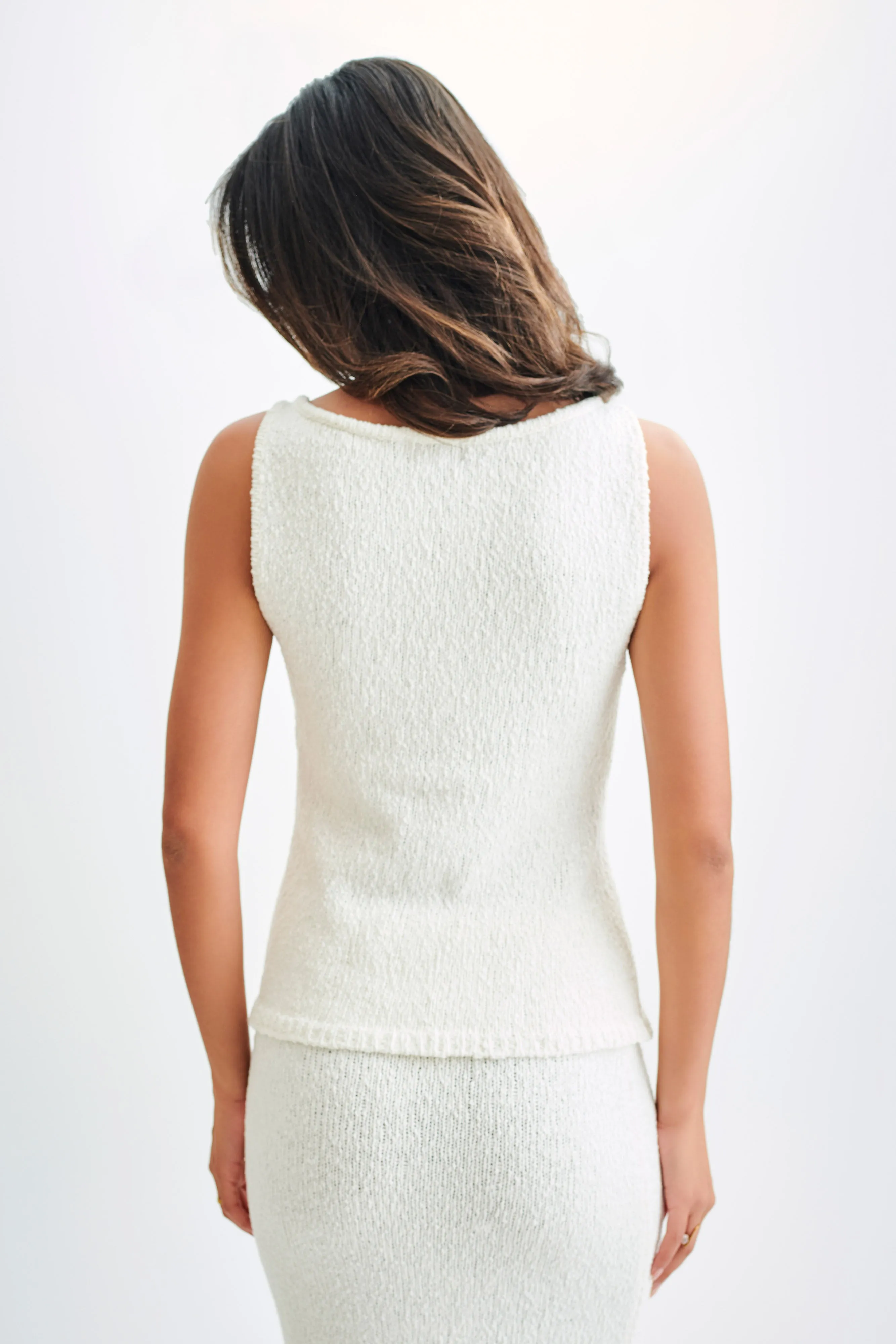 MultiPocketDesign Mackie Boucle Longline Vest - White