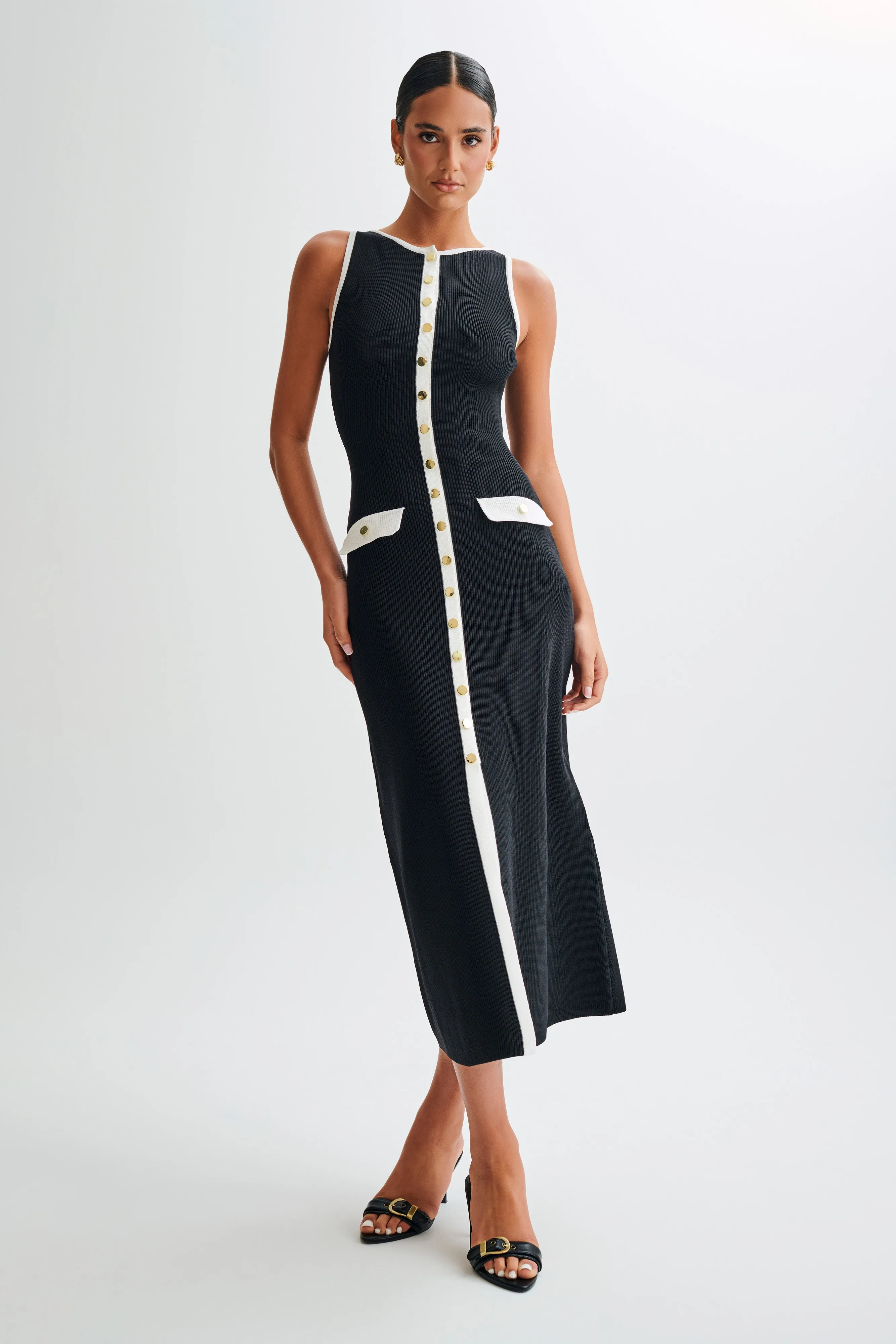 Soft and Stylish Sawyer Sleeveless Buttoned Maxi Dress - Black/White