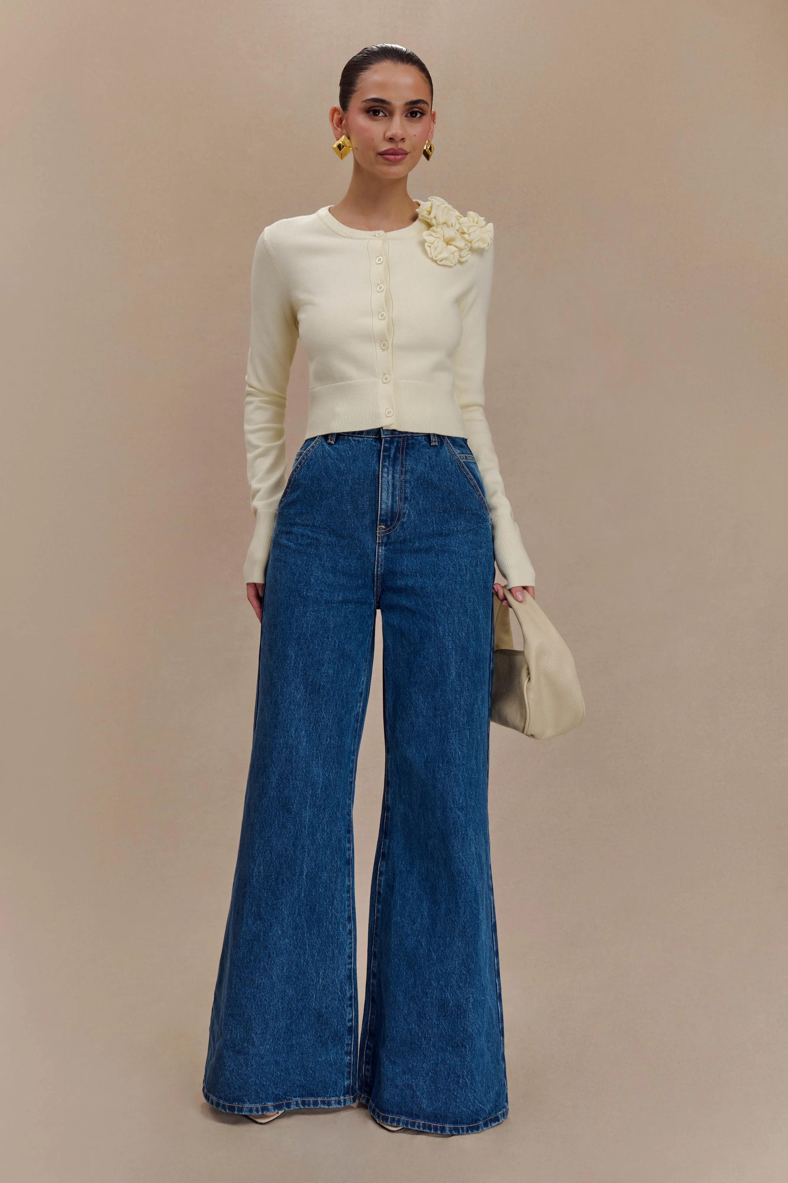 Primaloft Insulation Gianna Knit Cardigan With Flowers - Cream