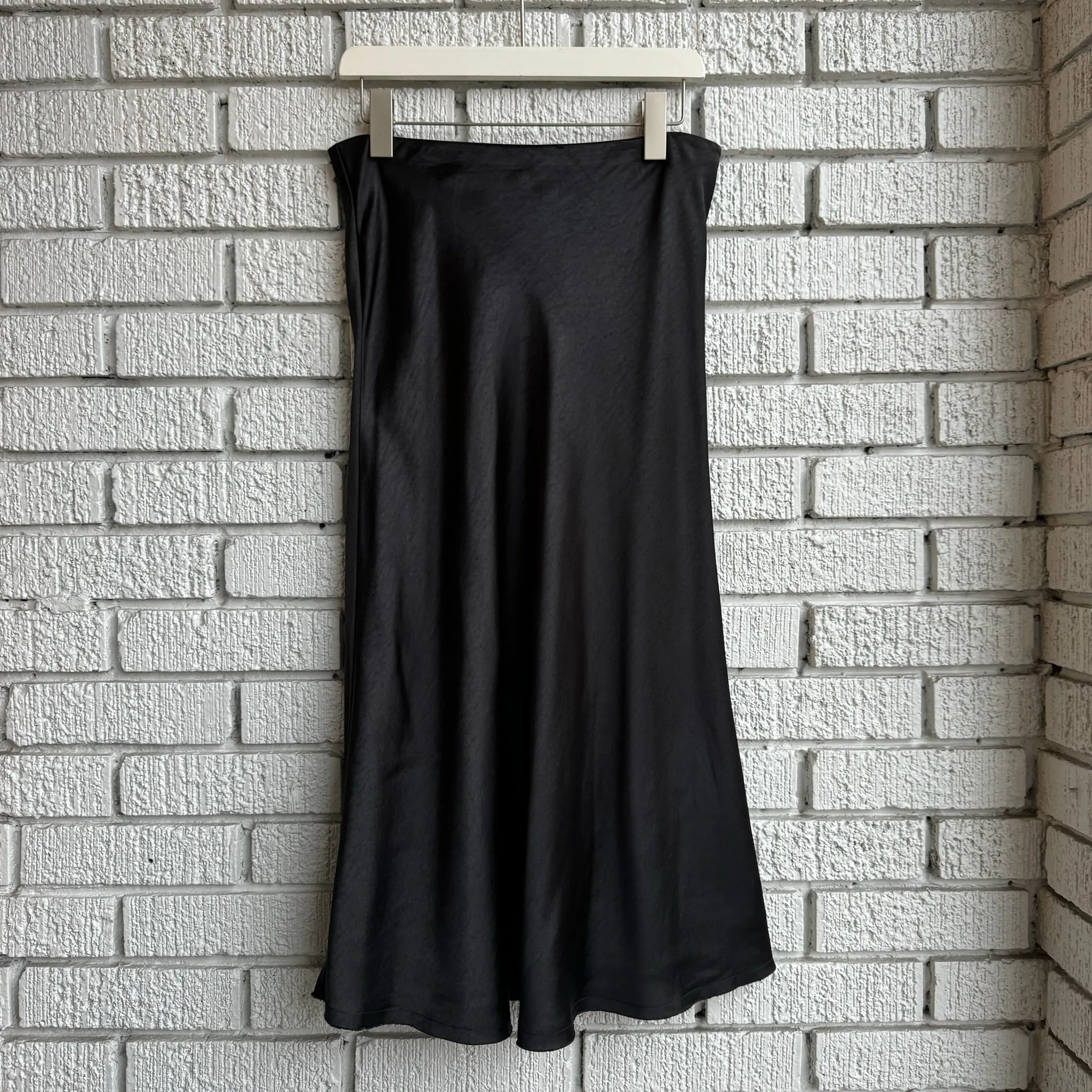 Laidback Style CHESTER Slip Skirt