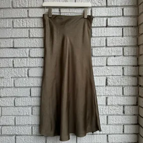 Chill Mood CHESTER Slip Skirt