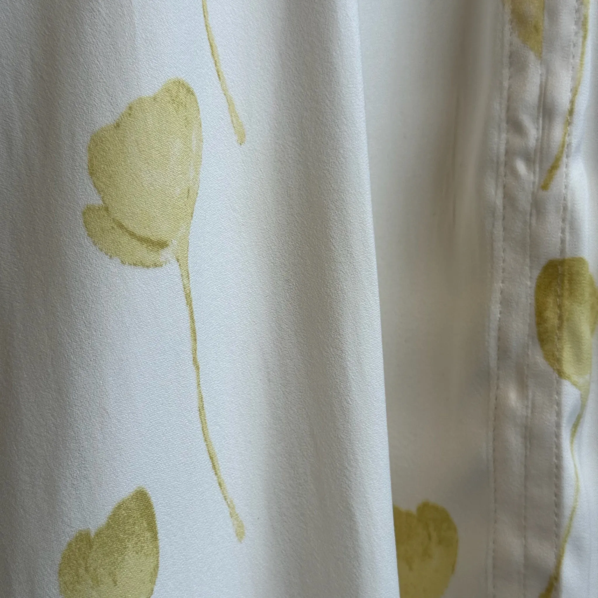 finish ROSEWATER Top