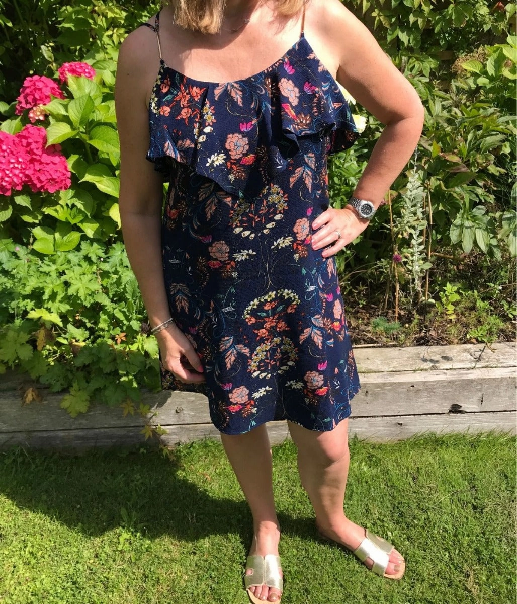 Casual Silhouette Mood Comfort Navy Floral Shift Dress 6 8