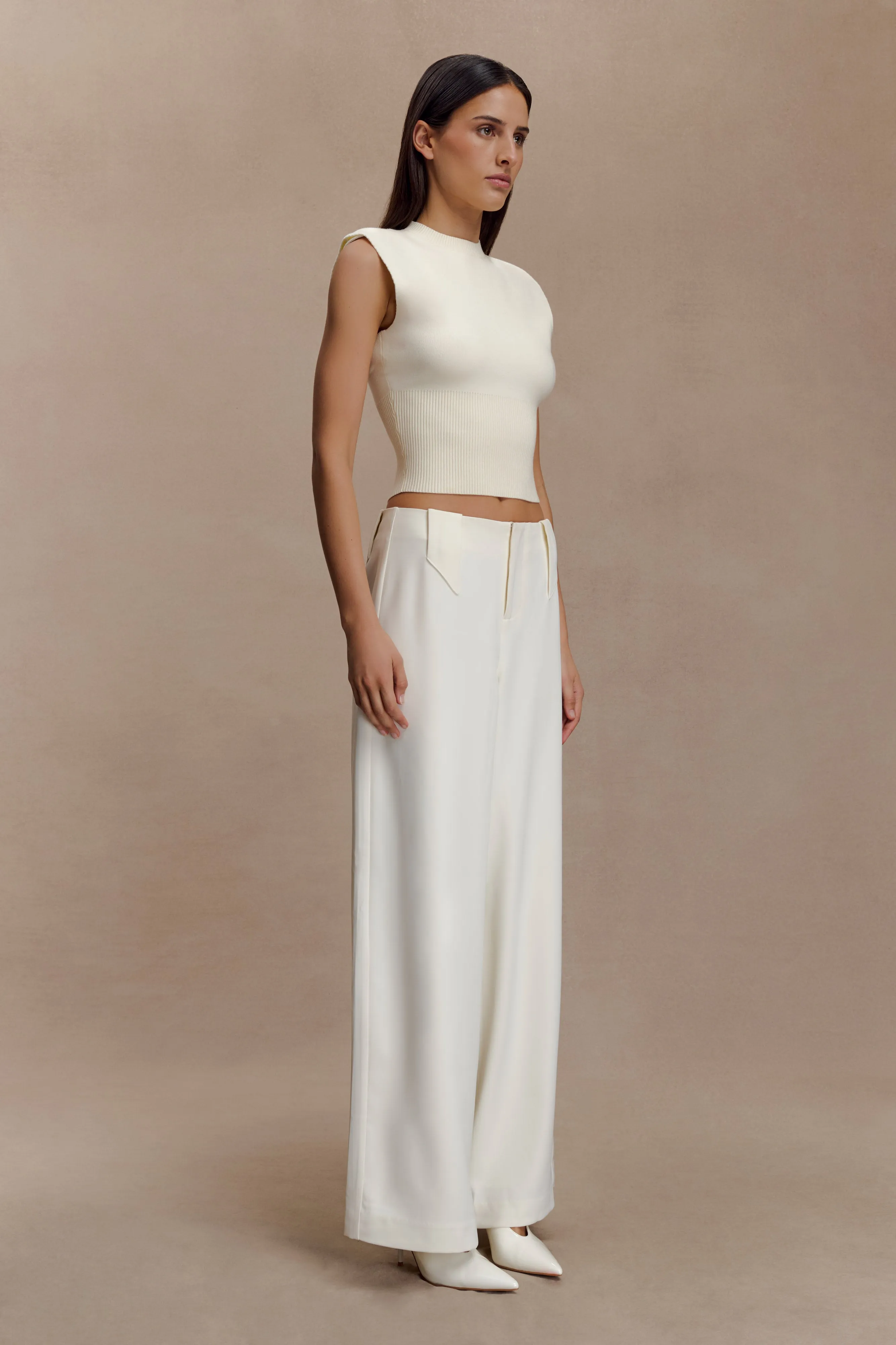 HighStretchElastic MoistureWicking Fabric Sharpay Sleeveless Knit Top - Ivory