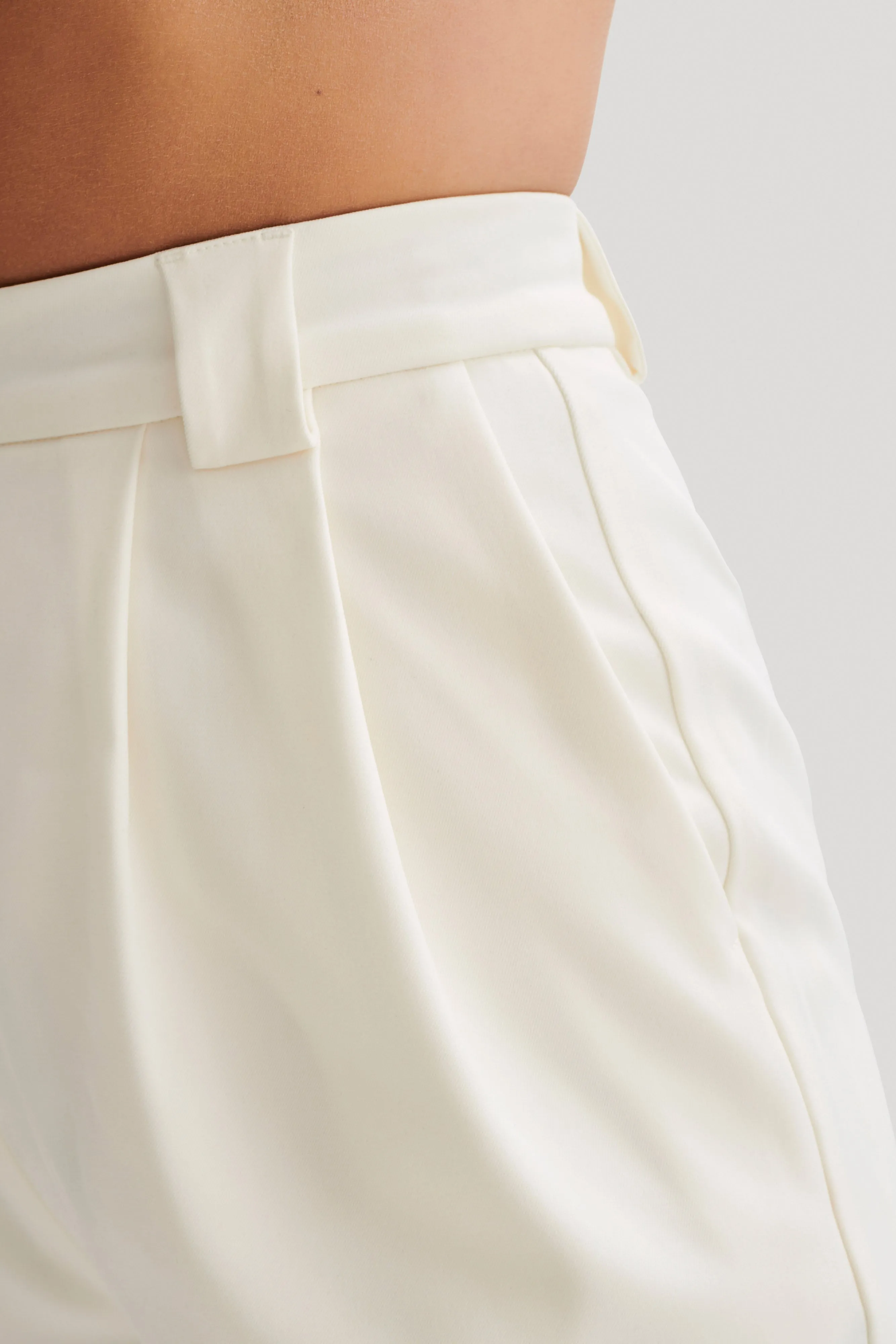 Essential Fit Casual Chic Sigourney Suiting Shorts - Ivory
