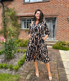 Brown Geo Print Midi Shirt Dress Simple yet sophisticated gown Geometric-pattern