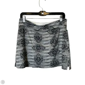 Mood Dressing Subtle Detail Skort By Lola In Grey, Size: M