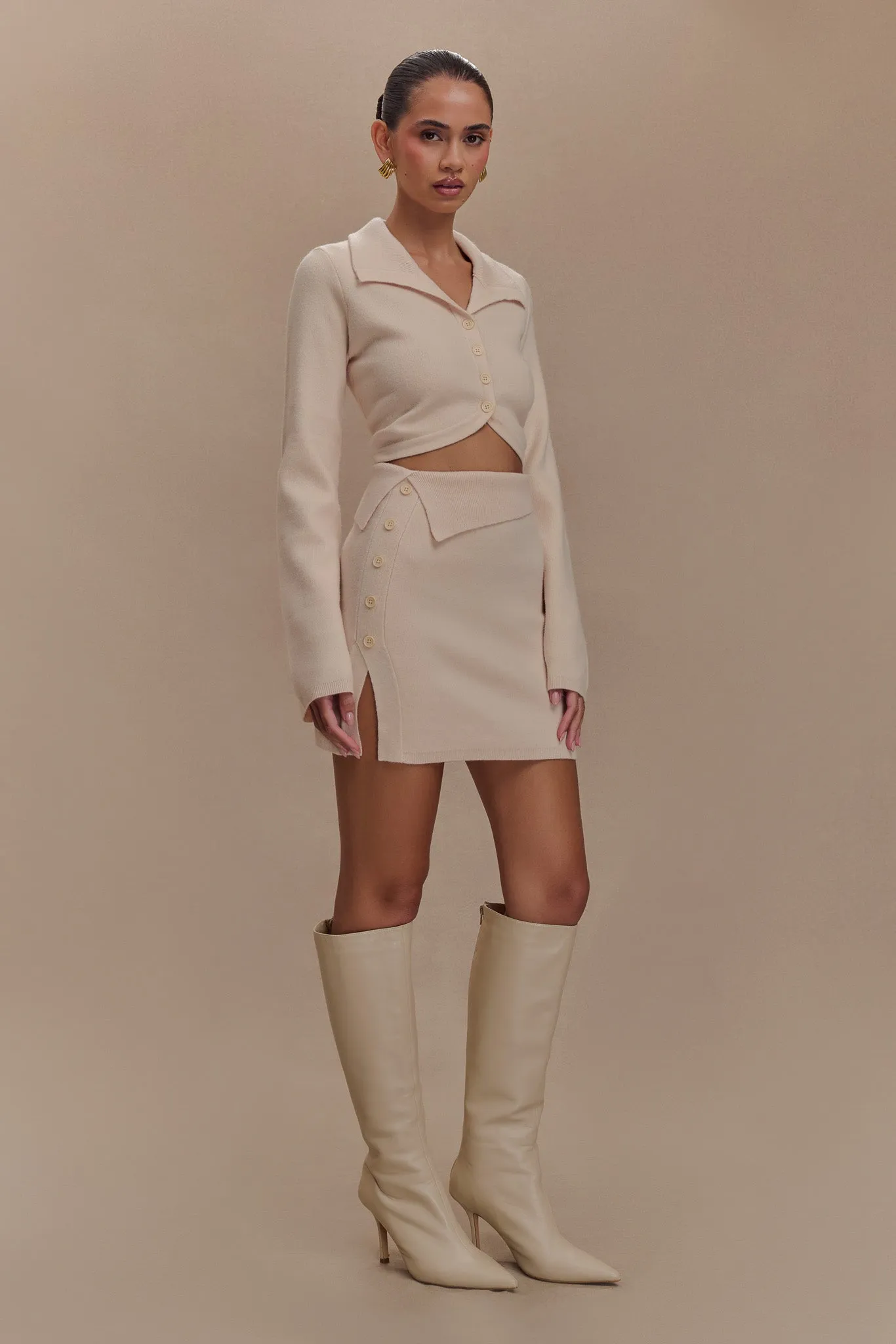 Moisture Lock Technology Travel Ready Annabelle Knit Mini Skirt - Cream