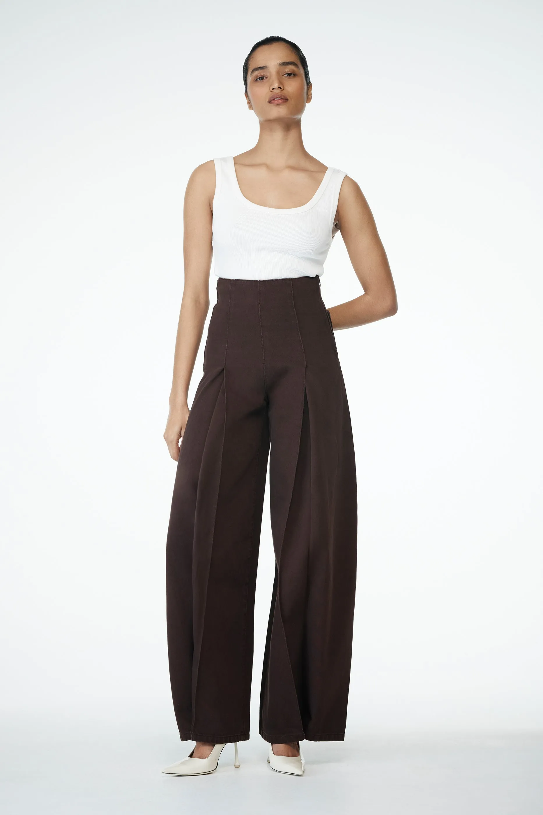 LowProfileWaistband Beatrix High Rise Denim Jeans - Chocolate