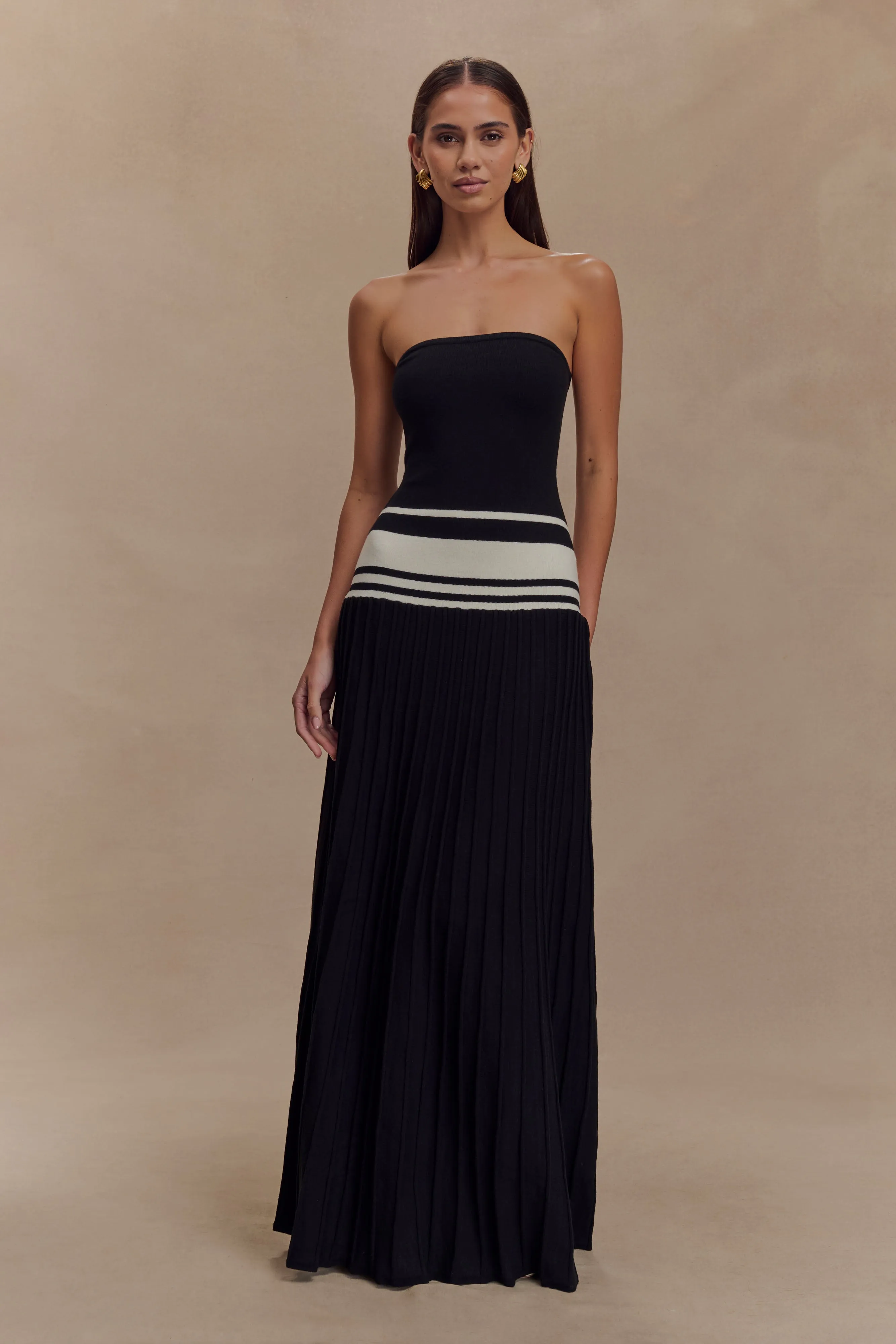 Solaris Strapless Contrast Knit Maxi Dress - Black/White packable Charming Fit