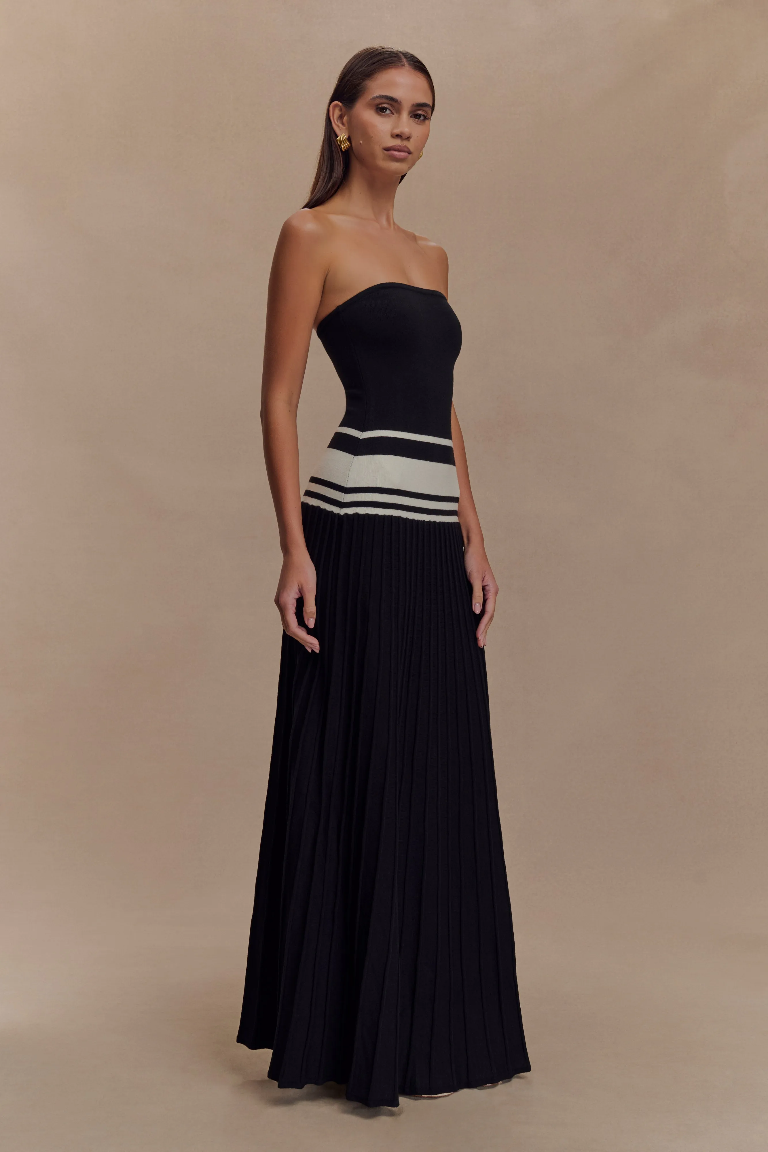 Solaris Strapless Contrast Knit Maxi Dress - Black/White knee-length