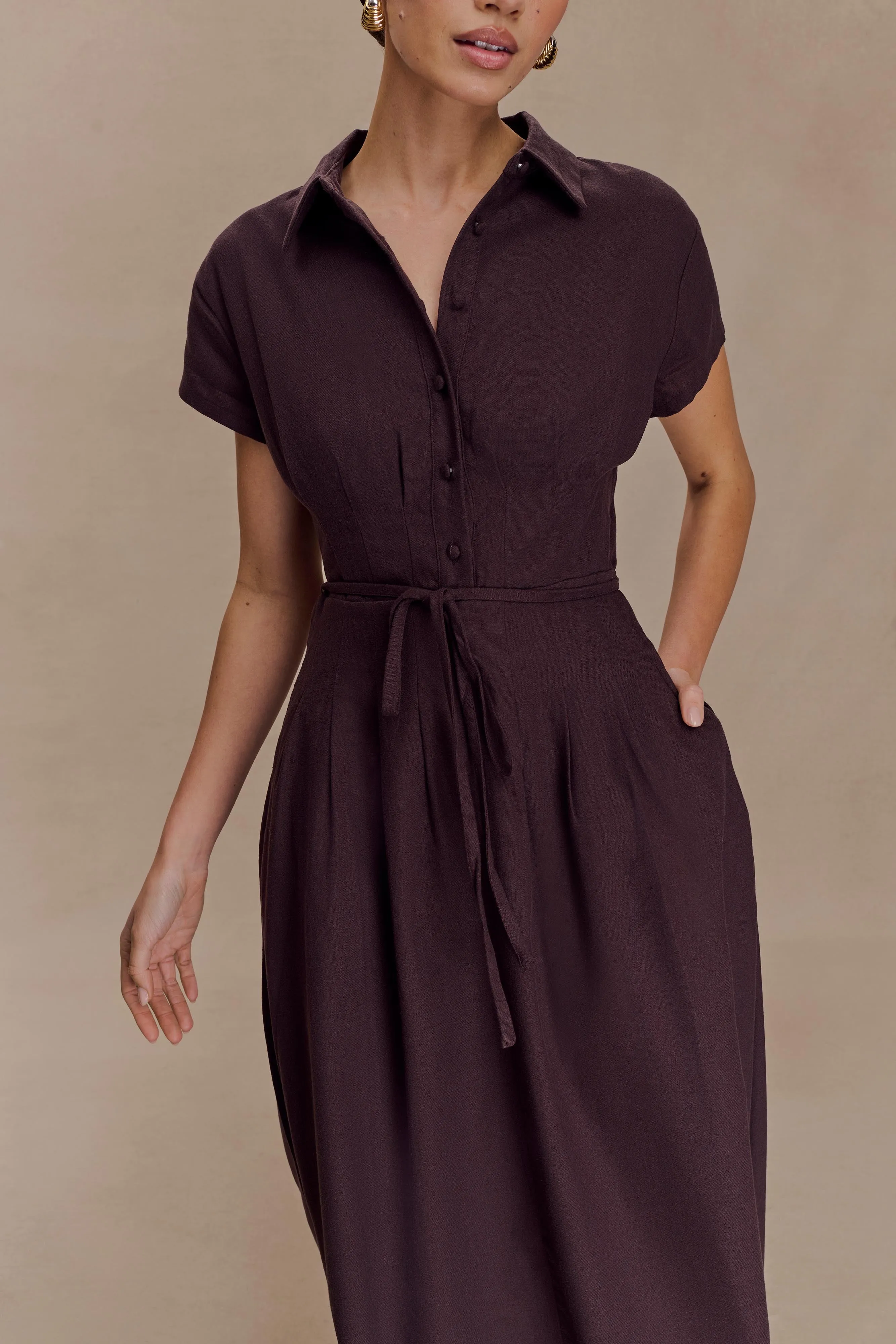 Open-back Aysha Buttoned Linen Midi Dress - Chocolate