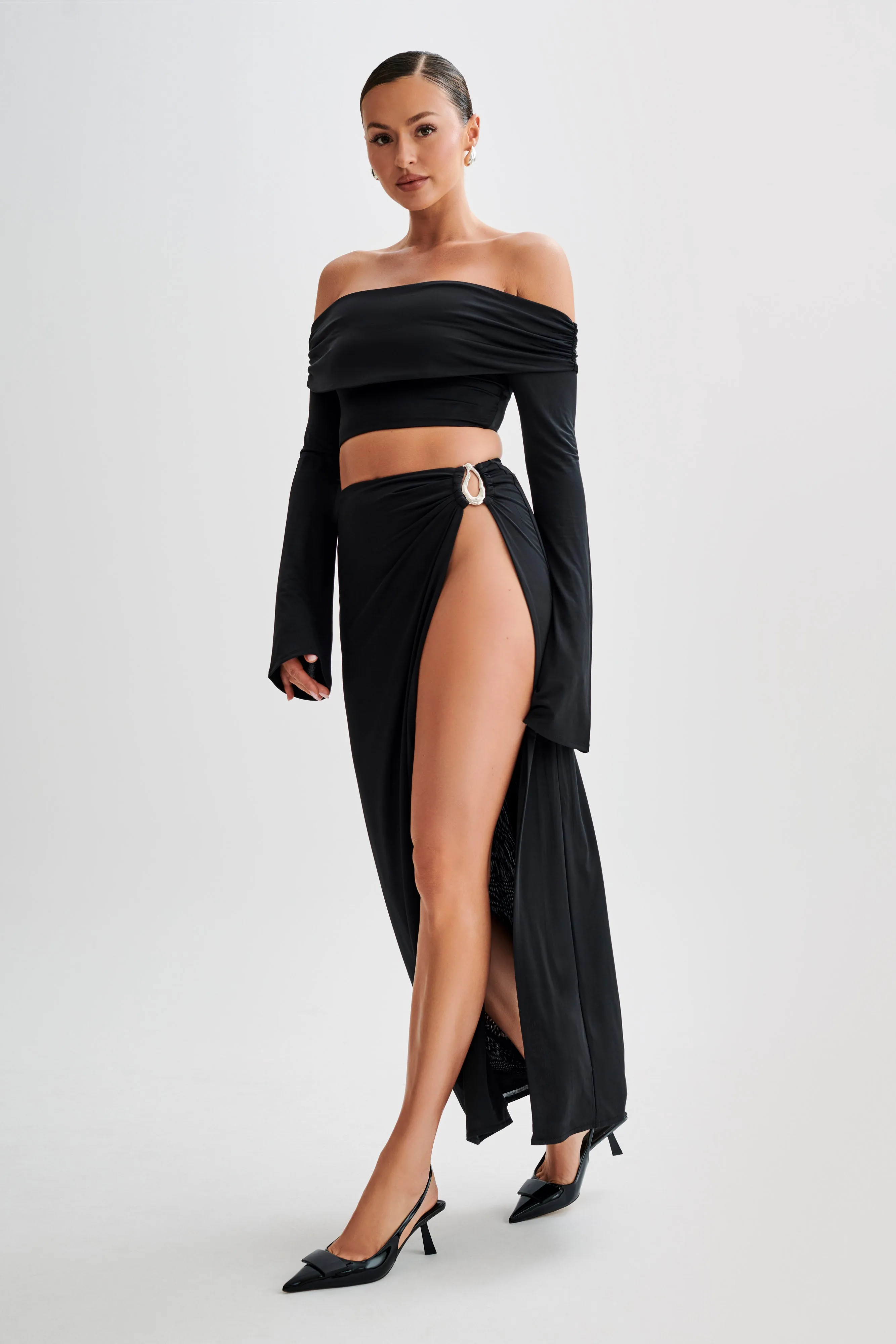 ReflectiveDetails BondedSeamTechnology Camryn Slinky Off Shoulder Crop Top - Black