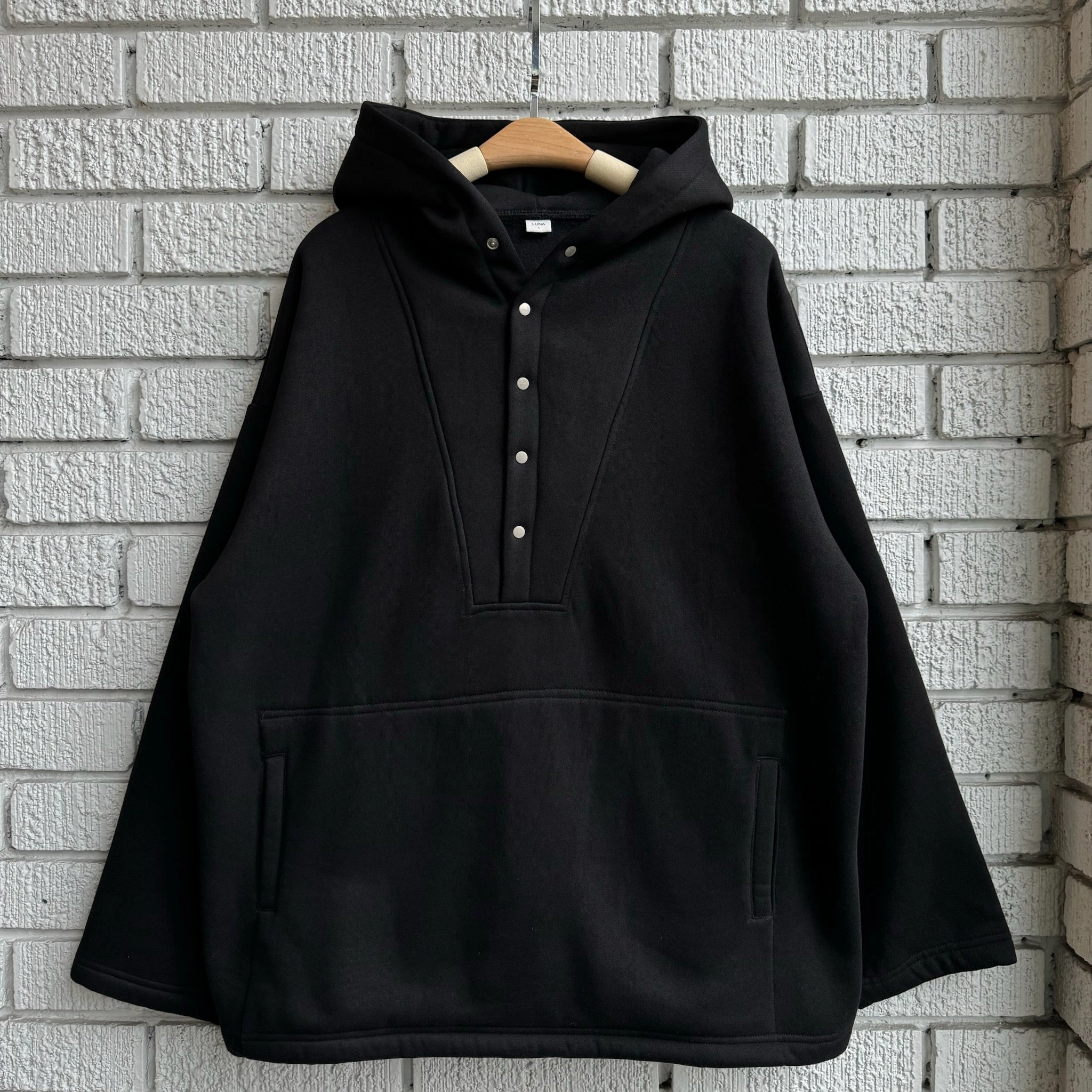 Cold Weather Fashion HUNTLEY Boxy Hoodie