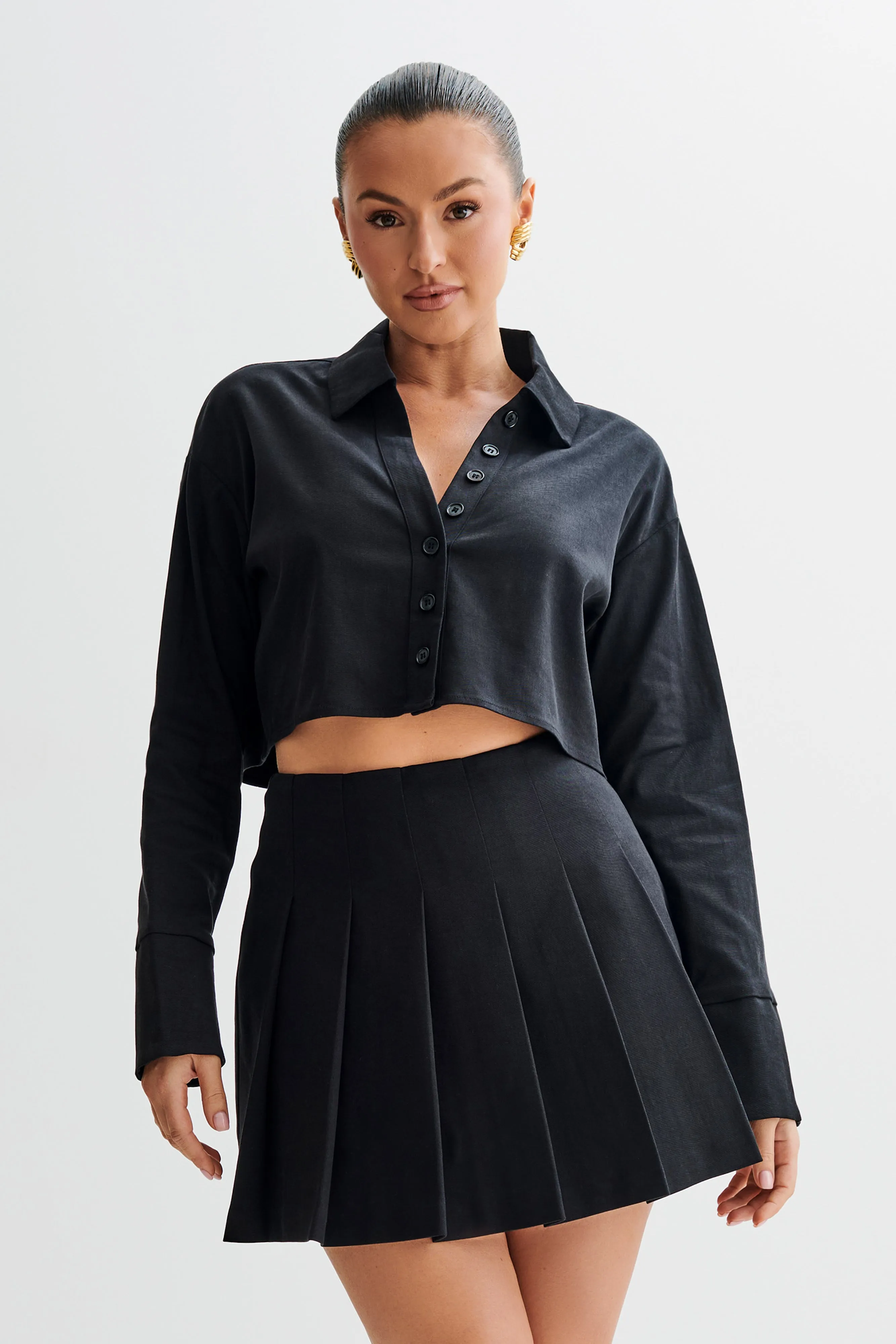 YarnDyedFabric Hidden Storage Pockets Julianna Cotton Button Up Shirt - Black