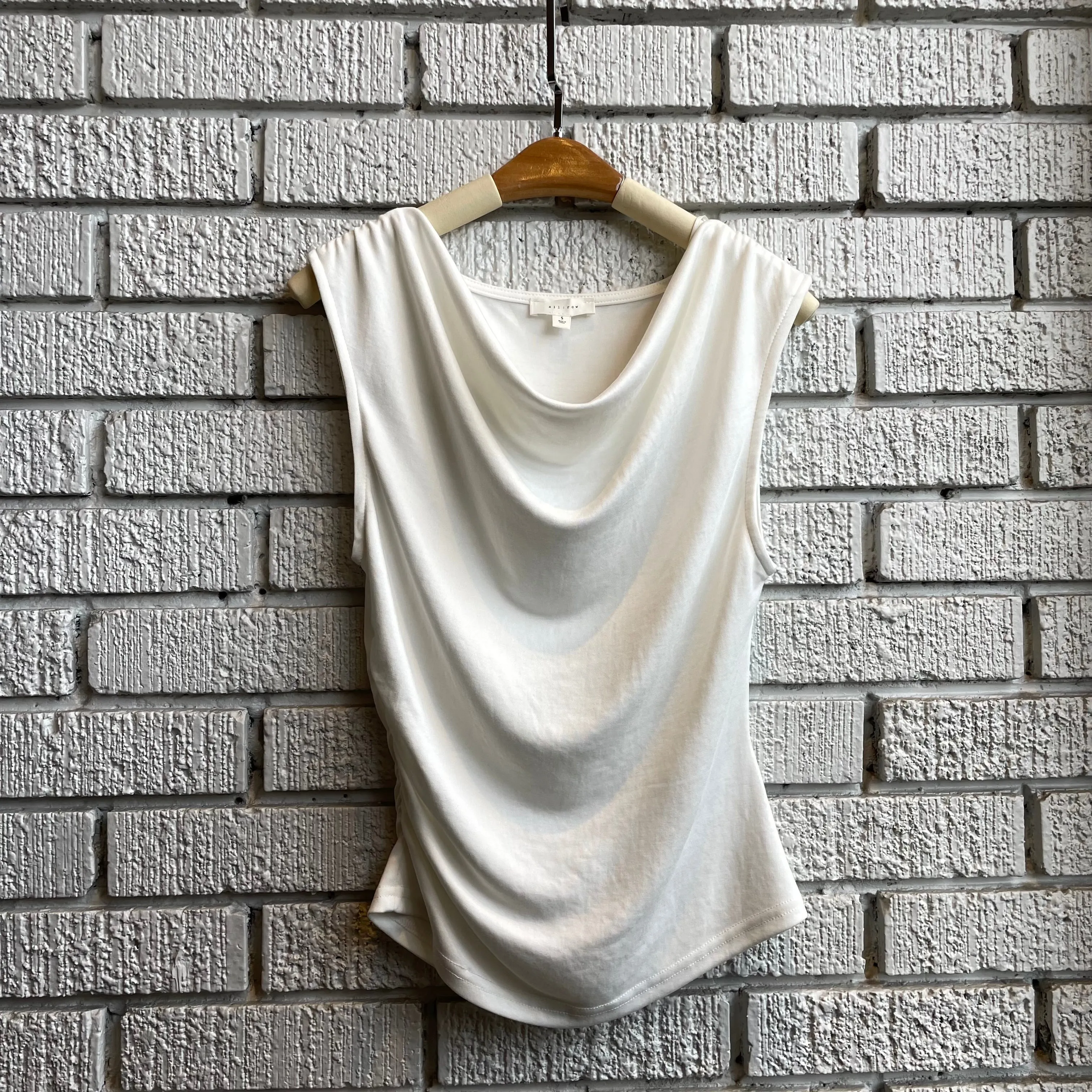 Moisture Wicking Technology Tough THE ALI Top