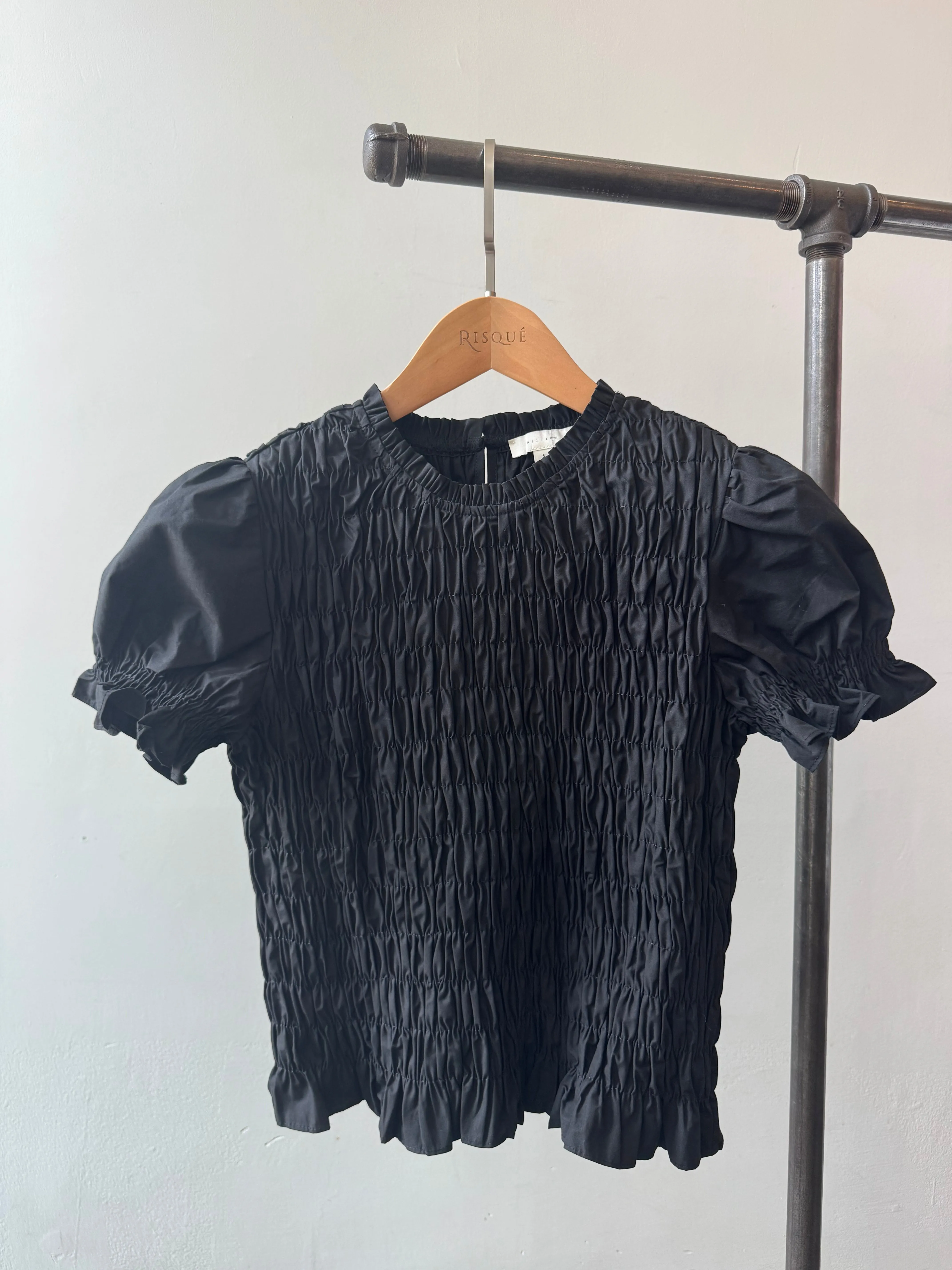 Stylish and Relaxed Seam Free Shoulders THE BRISTOL Top
