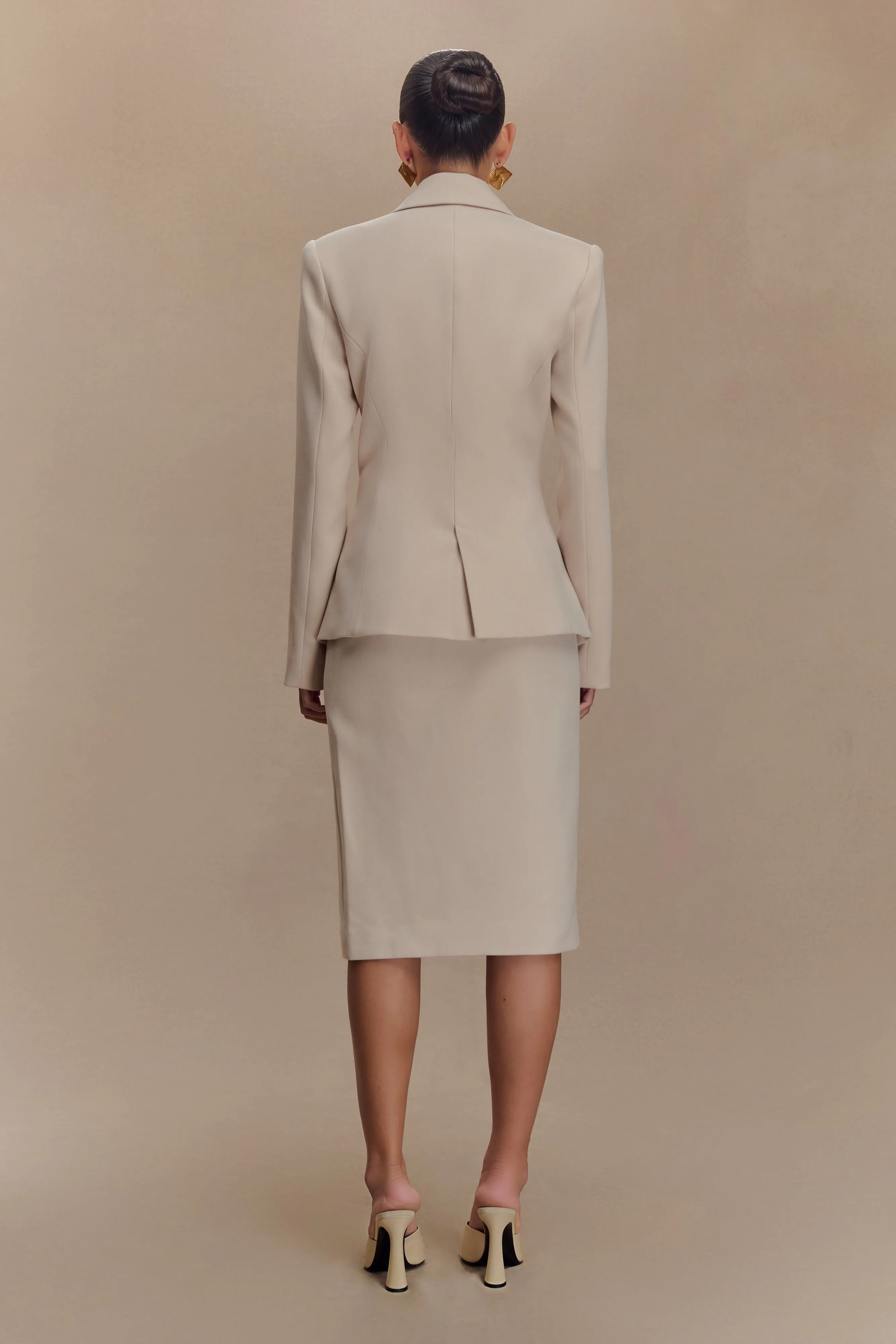 Extra Layer Piece Max Cinched Waist Blazer - Ivory Stone