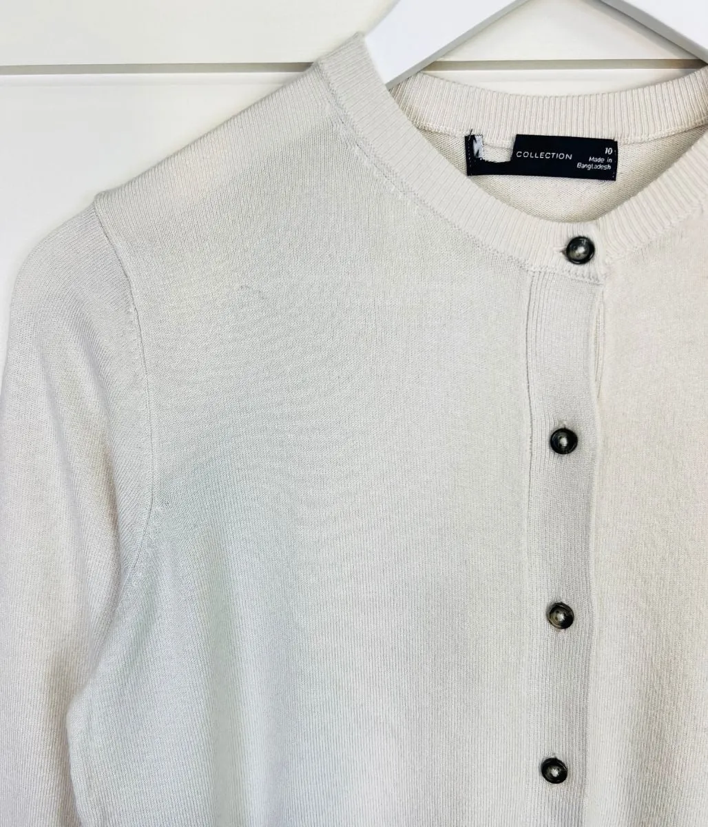 Natural Classic Round Neck Cardigan Elegant Knit
