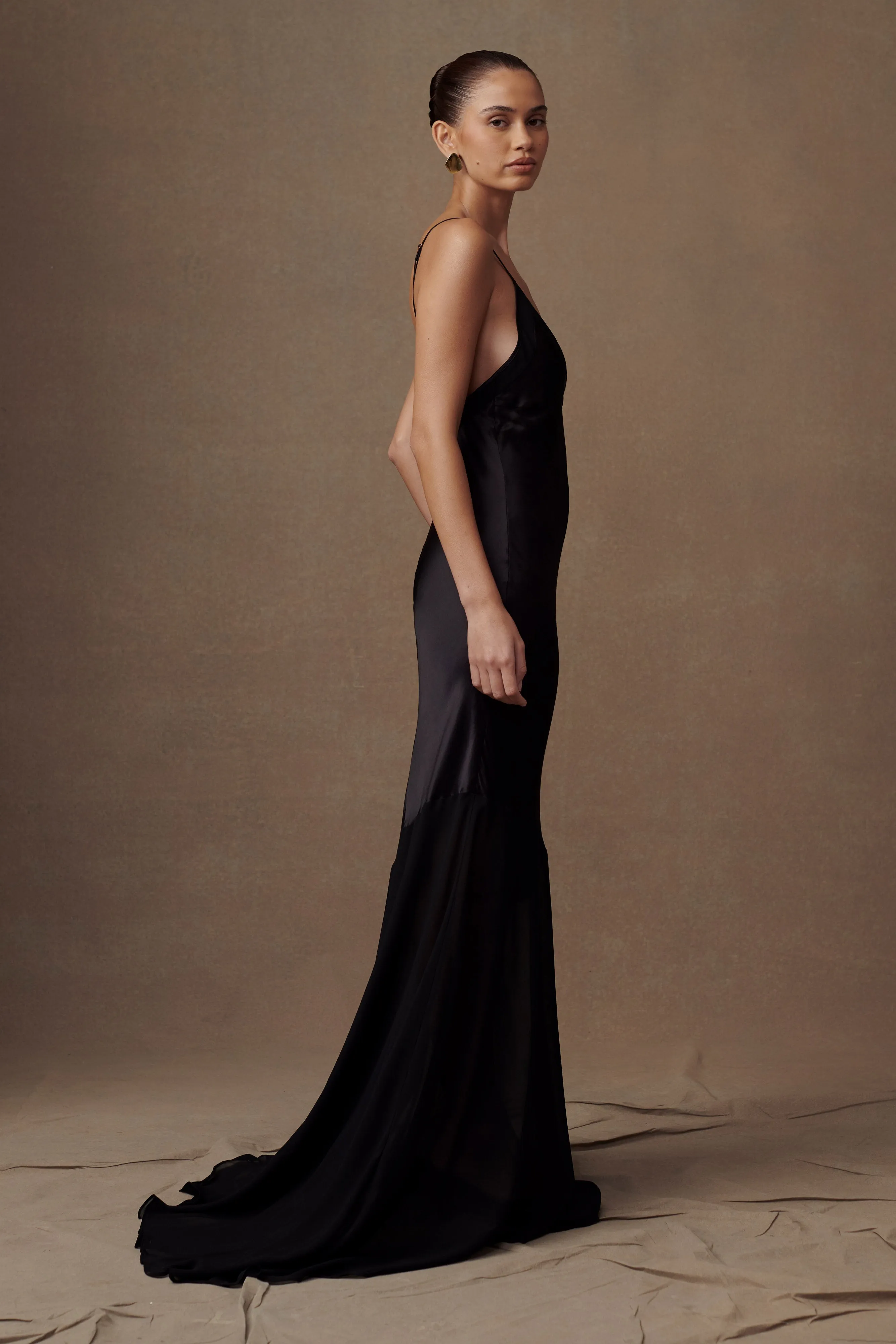 Matte Look Pure Shape Evelyn Iridescent Satin Maxi Dress - Black