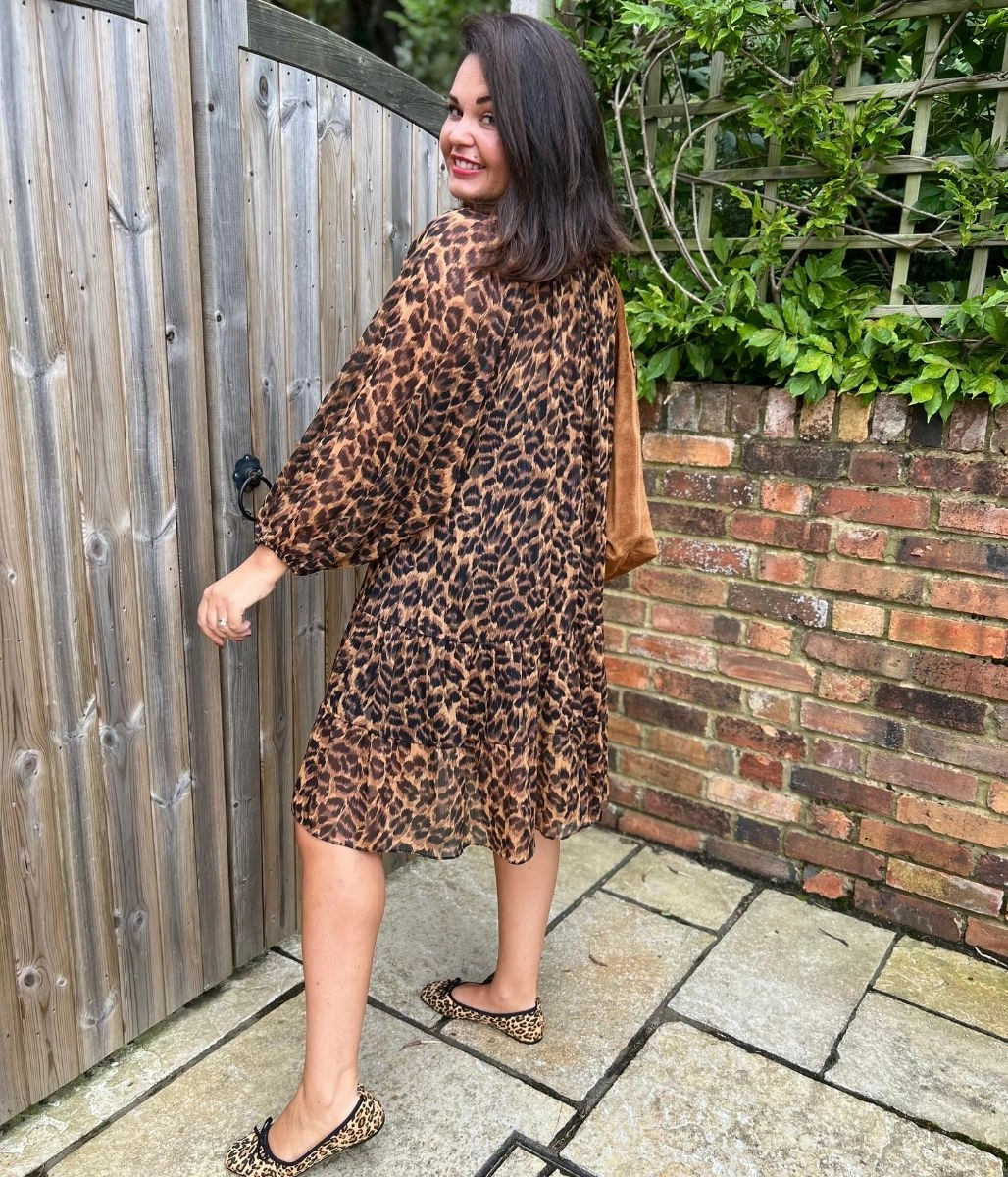 Flexible Fabric Leopard Print Willow Tiered Dress