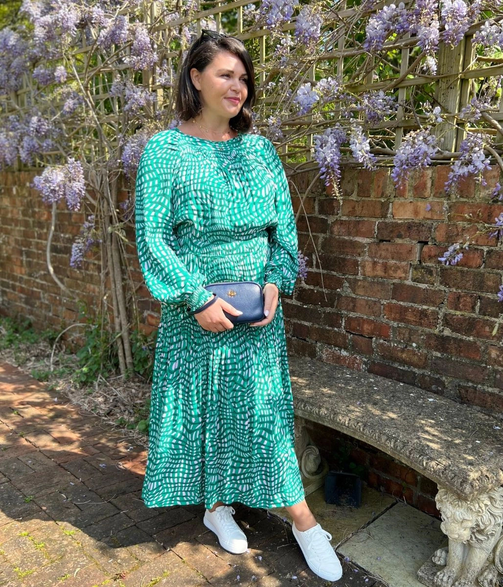 Flared shape Smooth Finish Wavy Green & Pink Midi Dress