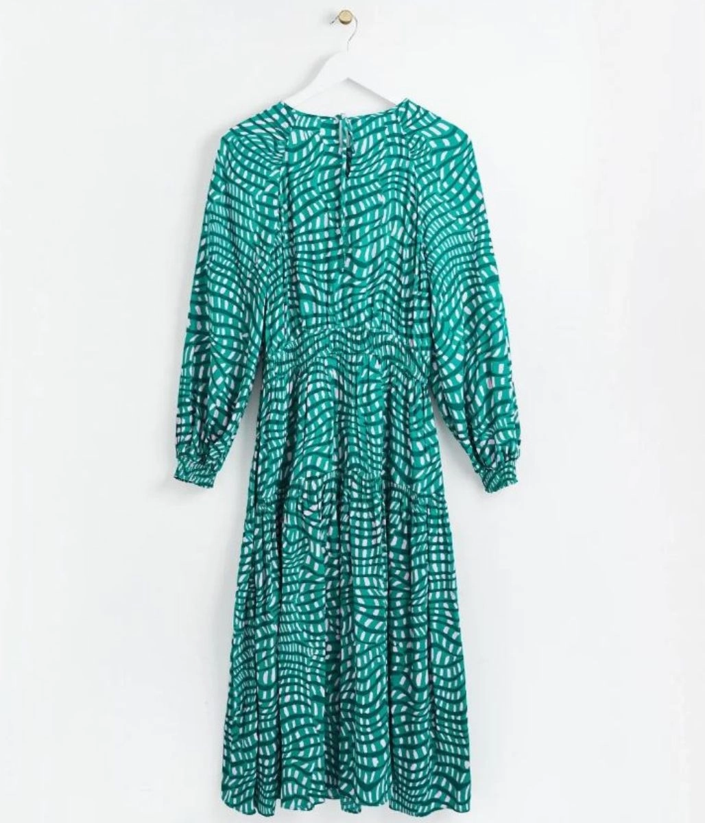 Timeless Comfort understated look Wavy Green & Pink Midi Dress