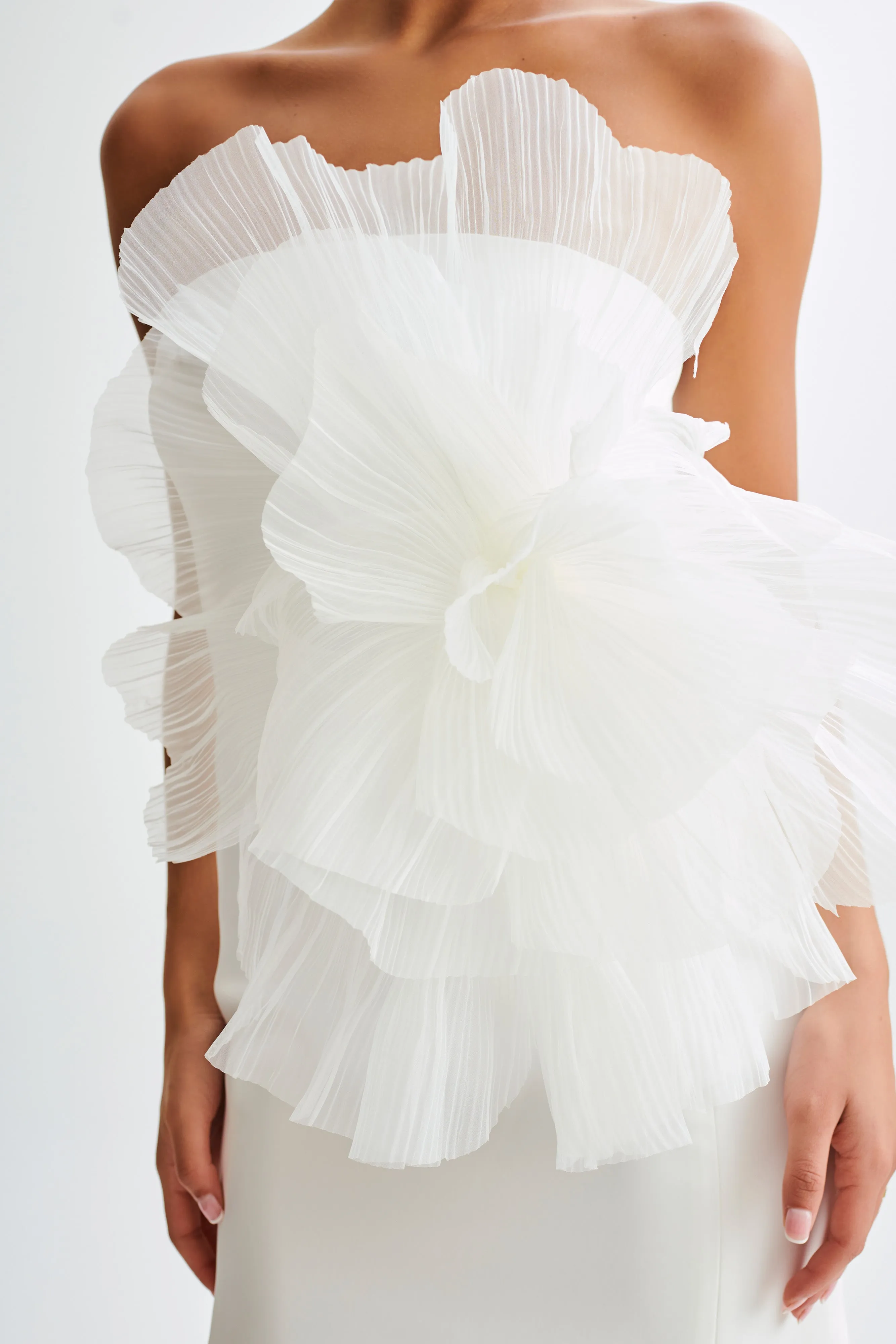 Stay Cool Perfect Fit Victoria Strapless Mini Dress With Oversized Flower - White