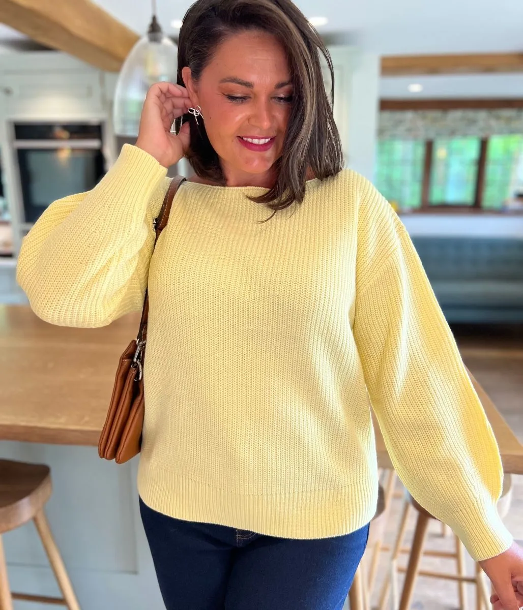 Yellow Boat Neck Knitted Jumper Compact Travel Design Layered Neckline